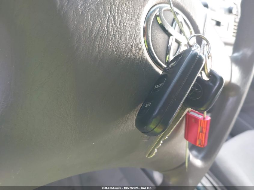 2003 Toyota Camry Le VIN: JTDBE32K730160097 Lot: 43545406