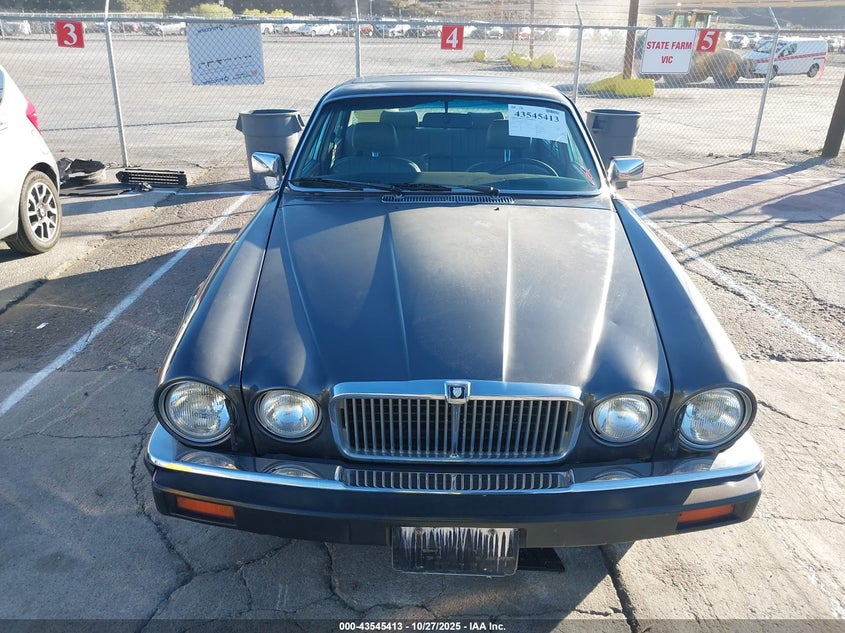 1987 Jaguar Xj6 Sovereign VIN: SAJCL1246HC470166 Lot: 43545413