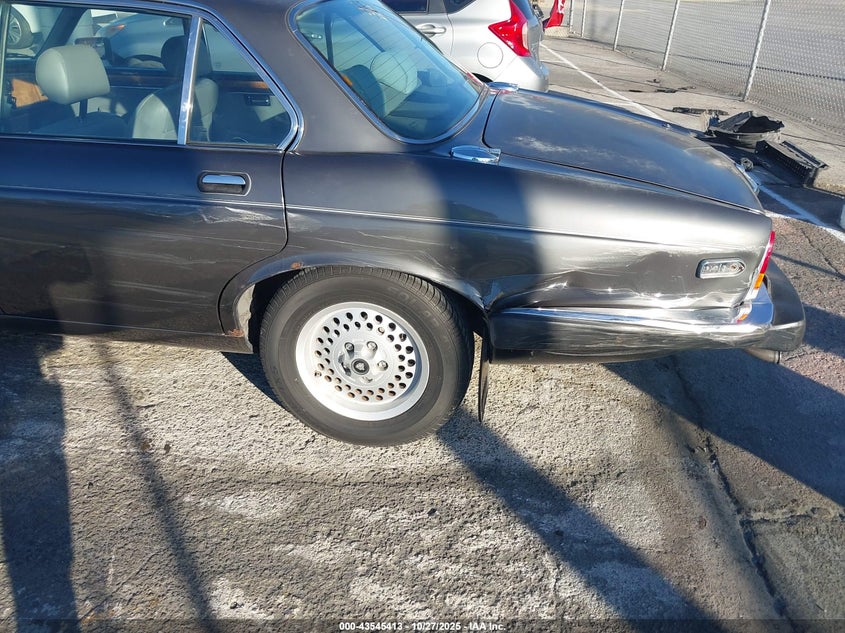 1987 Jaguar Xj6 Sovereign VIN: SAJCL1246HC470166 Lot: 43545413