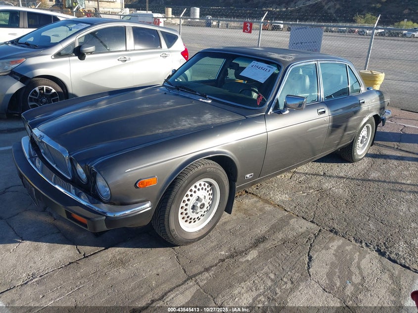 1987 JAGUAR XJ6 auction photo 2