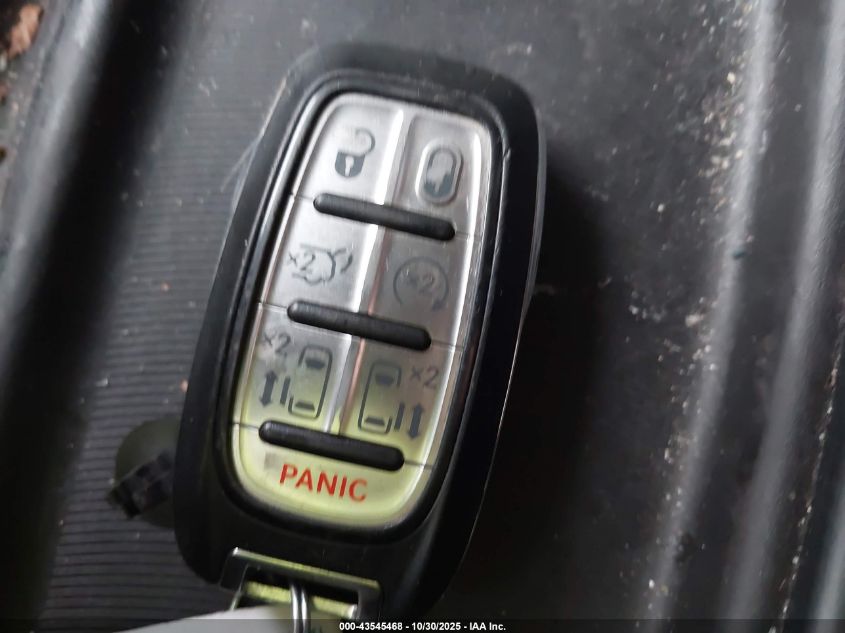 2020 Chrysler Pacifica Touring VIN: 2C4RC1FG8LR123564 Lot: 43545468