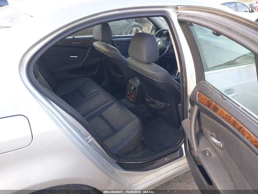 2008 BMW 528I VIN: WBANU53568CT02821 Lot: 43545627