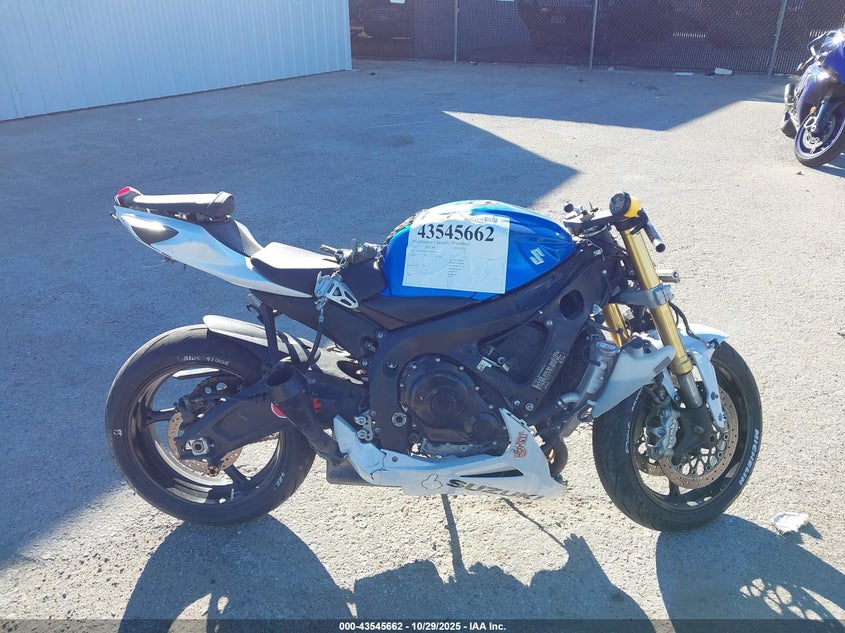 2014 Suzuki Gsx-R750 VIN: JS1GR7MA2E2100624 Lot: 43545662