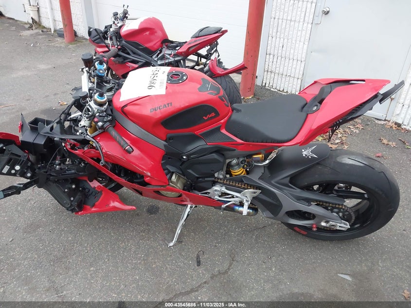 2025 Ducati Panigale V4/V4S VIN: ZDMDAG6W2SB001116 Lot: 43545686