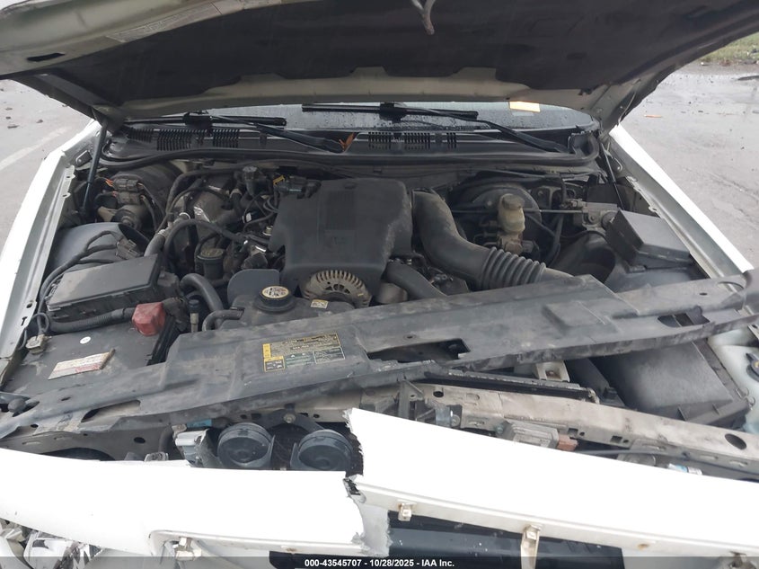 2004 Mercury Grand Marquis Gs VIN: 2MEFM74W84X617528 Lot: 43545707