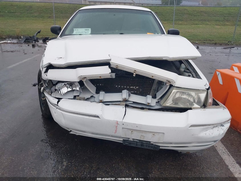 2004 Mercury Grand Marquis Gs VIN: 2MEFM74W84X617528 Lot: 43545707