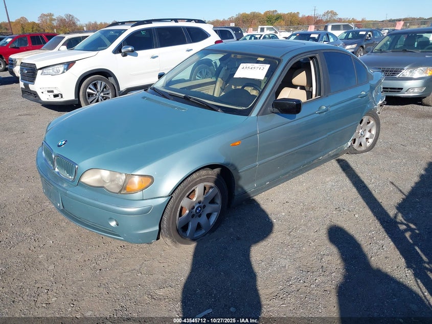 WBAEU33424PR06025 2004 BMW 3ER photo no. 2
