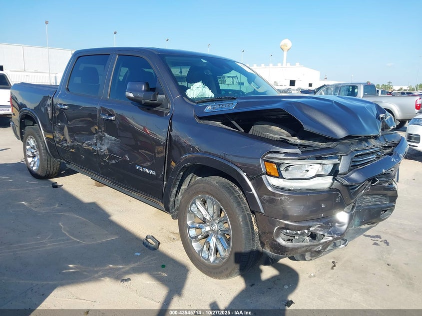 RAM 1500 LARAMIE 4X2 5 7 BOX