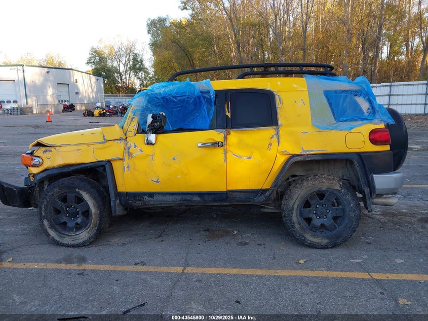2007 Toyota Fj Cruiser VIN: JTEBU11F670074017 Lot: 43545800