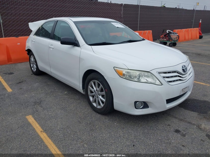 4T1BF3EK7BU771985 2011 Toyota Camry Xle auction photo 1