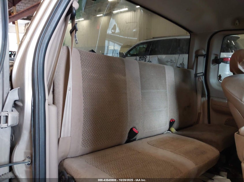 2002 Ford F-150 Lariat/Xl/Xlt VIN: 2FTRX18W82CA77289 Lot: 43545908