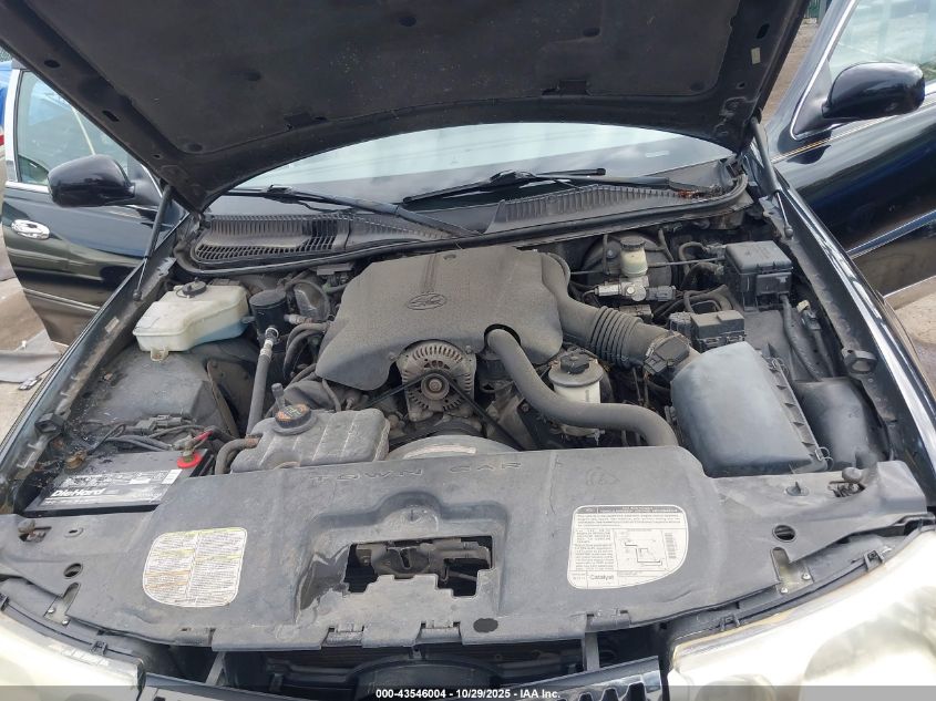 2000 Lincoln Town Car Executive VIN: 1LNHM81W9YY820577 Lot: 43546004