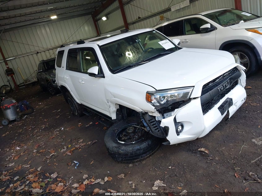 TOYOTA 4RUNNER SR5 PREMIUM