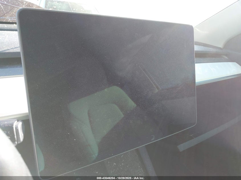 2022 Tesla Model Y Long Range Dual Motor All-Wheel Drive VIN: 7SAYGAEE1NF359524 Lot: 43546204