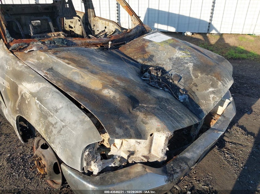 2002 Ford F-350 Lariat/Xl/Xlt VIN: 1FDWW36F52ED69010 Lot: 43546221