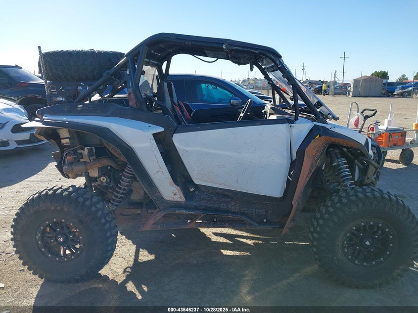 2024 Polaris Rzr Xp 1000 Sport VIN: 3NSNEE99XRF041075 Lot: 43546237