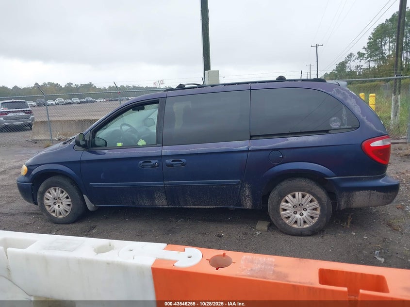2005 Chrysler Town & Country Lx VIN: 2C8GP44RX5R54030 Lot: 43546255