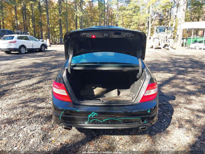 2008 Mercedes-Benz C 300 Luxury 4Matic/Sport 4Matic VIN: WDDGF81X68F125266 Lot: 43546270