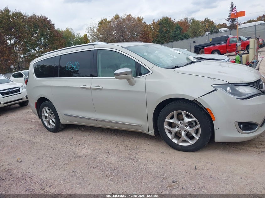 2020 Chrysler Pacifica Limited VIN: 2C4RC1GG9LR156300 Lot: 43546540