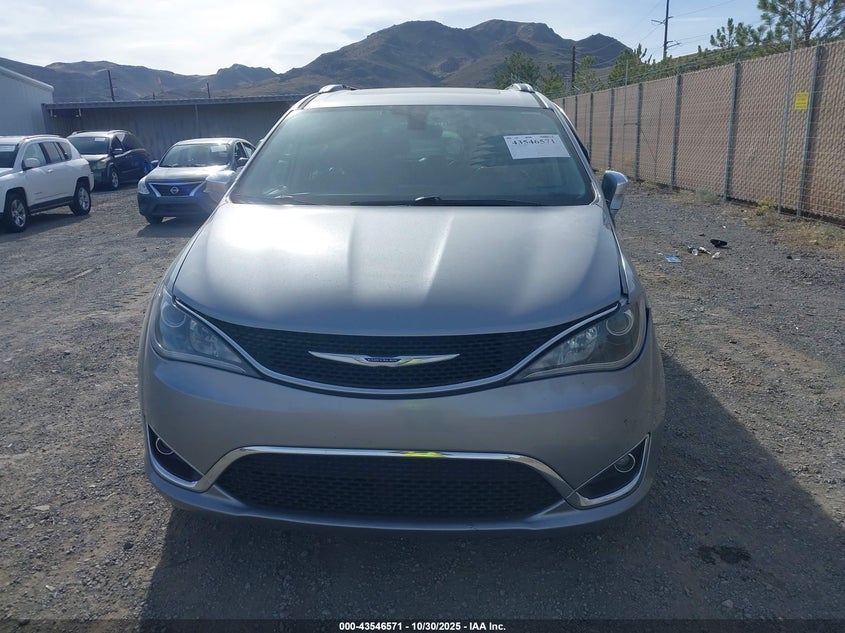 2018 Chrysler Pacifica Limited VIN: 2C4RC1GGXJR272568 Lot: 43546571
