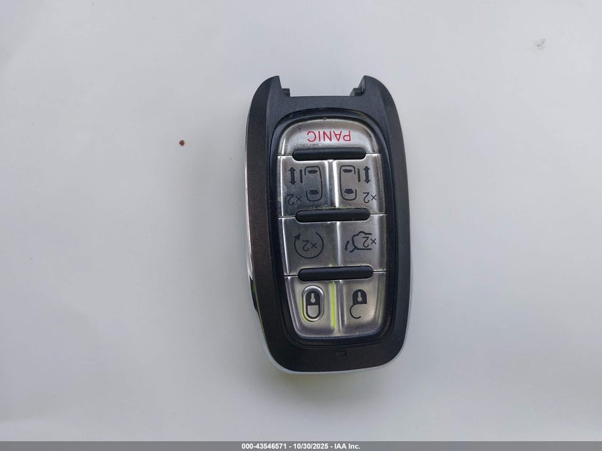 2018 Chrysler Pacifica Limited VIN: 2C4RC1GGXJR272568 Lot: 43546571