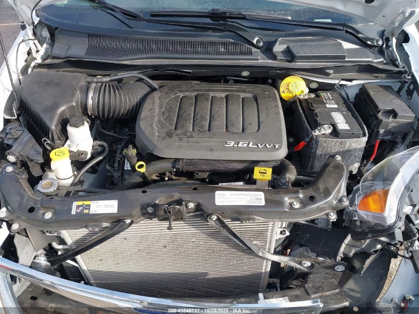 2016 Chrysler Town & Country Touring-L Anniversary Edition VIN: 2C4RC1CG6GR120883 Lot: 43546737