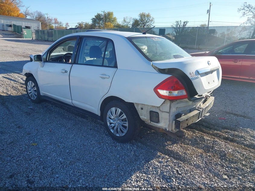 2011 Nissan Versa 1.8S