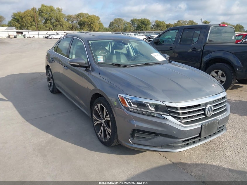 VOLKSWAGEN PASSAT 2.0T SE