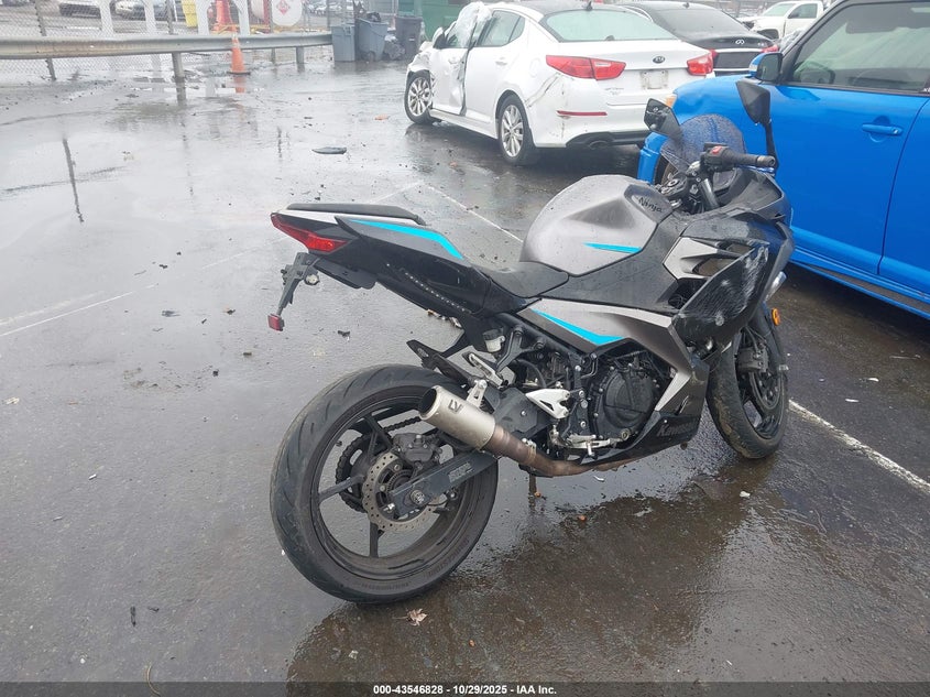 JKAEXKG18MDA98024 2021 KAWASAKI NINJA photo no. 4