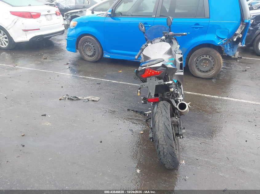 2021 Kawasaki Ex400 VIN: JKAEXKG18MDA98024 Lot: 43546828