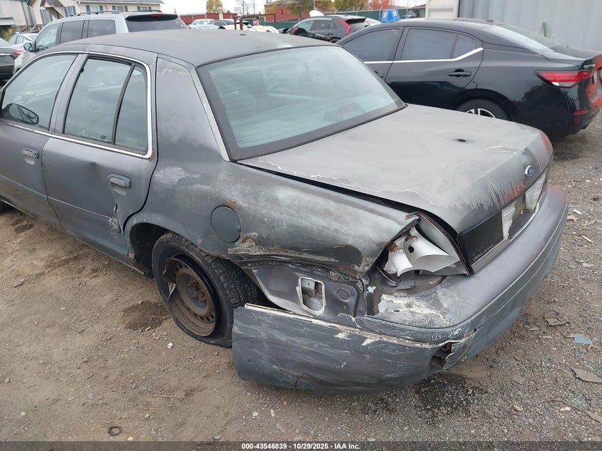 1999 Ford Crown Victoria Police Interceptor VIN: 2FAFP71W9XX106627 Lot: 43546839