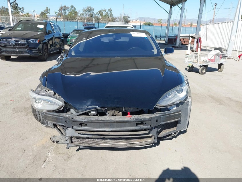 2014 Tesla Model S P85 VIN: 5YJSA1H11EFP33207 Lot: 43546875