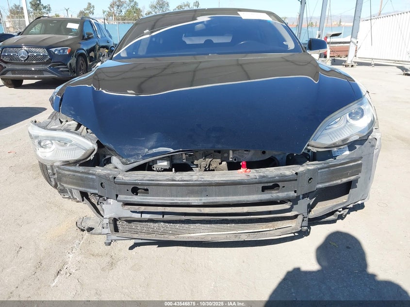 2014 Tesla Model S P85 VIN: 5YJSA1H11EFP33207 Lot: 43546875