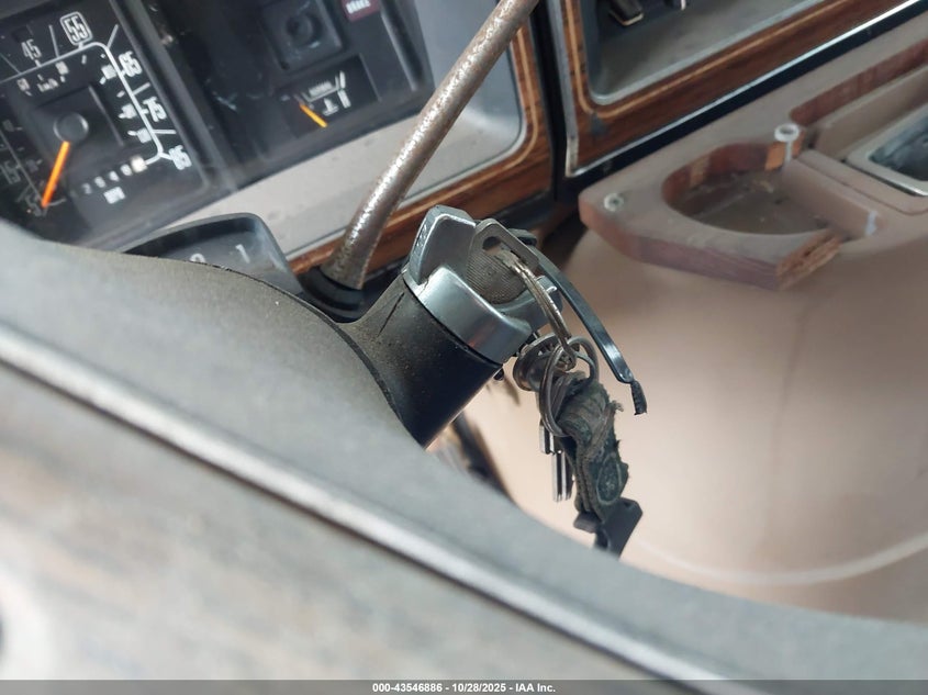 1988 Ford Econoline E350 Cutaway Van VIN: 1FDKE30G4JHB53469 Lot: 43546886