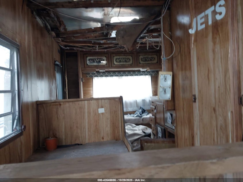 1988 Ford Econoline E350 Cutaway Van VIN: 1FDKE30G4JHB53469 Lot: 43546886