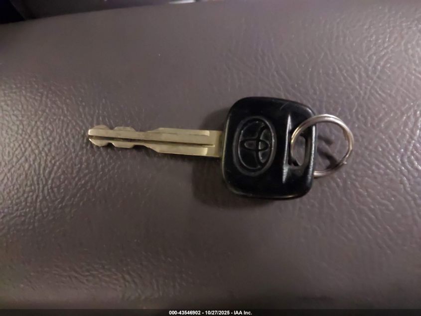 2000 Toyota Celica Gt VIN: JTDDR32T0Y0008837 Lot: 43546902