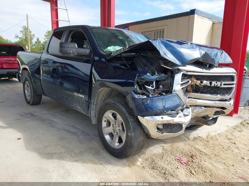 RAM 1500 TRADESMAN 4X2 6 4 BOX