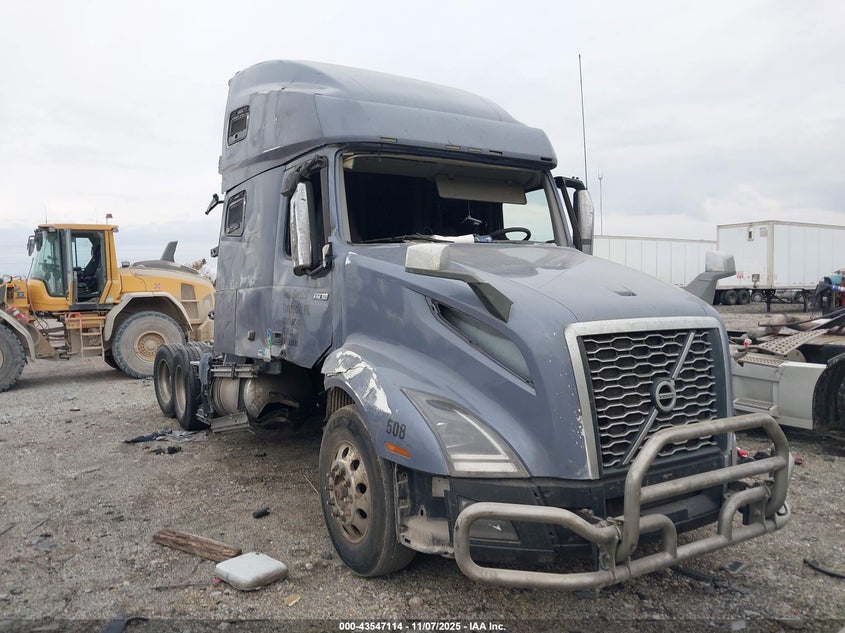 4V4NC9EH8KN193508 2019 VOLVO  photo no. 8