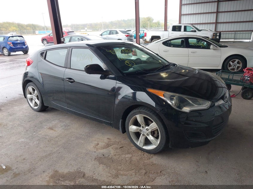 HYUNDAI VELOSTER BASE W/BLACK