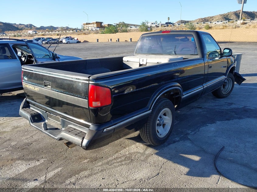1GCCS14Z7RK111927 1994 CHEVROLET S-10 PICKUP photo no. 4