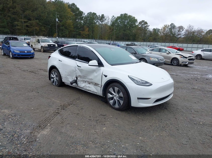 TESLA MODEL Y LONG RANGE DUAL MOTOR ALL-WHEEL DRIVE