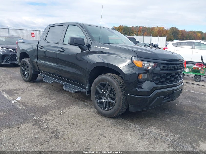 CHEVROLET SILVERADO 1500 4WD SHORT BED CUSTOM
