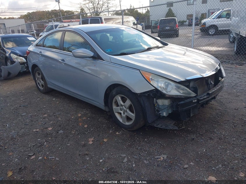 HYUNDAI SONATA GLS PZEV