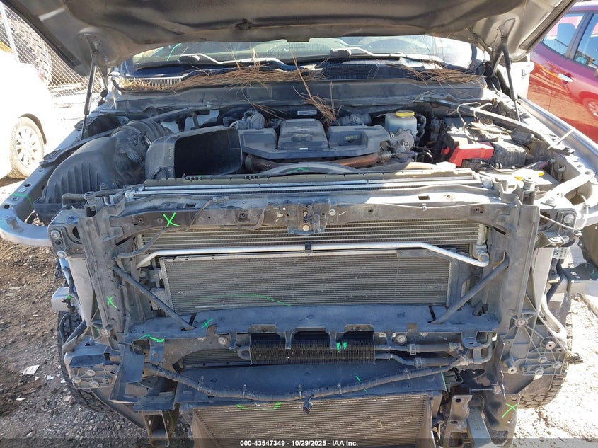 2020 Ram 3500 Laramie 4X4 8' Box VIN: 3C63R3JL6LG128327 Lot: 43547349