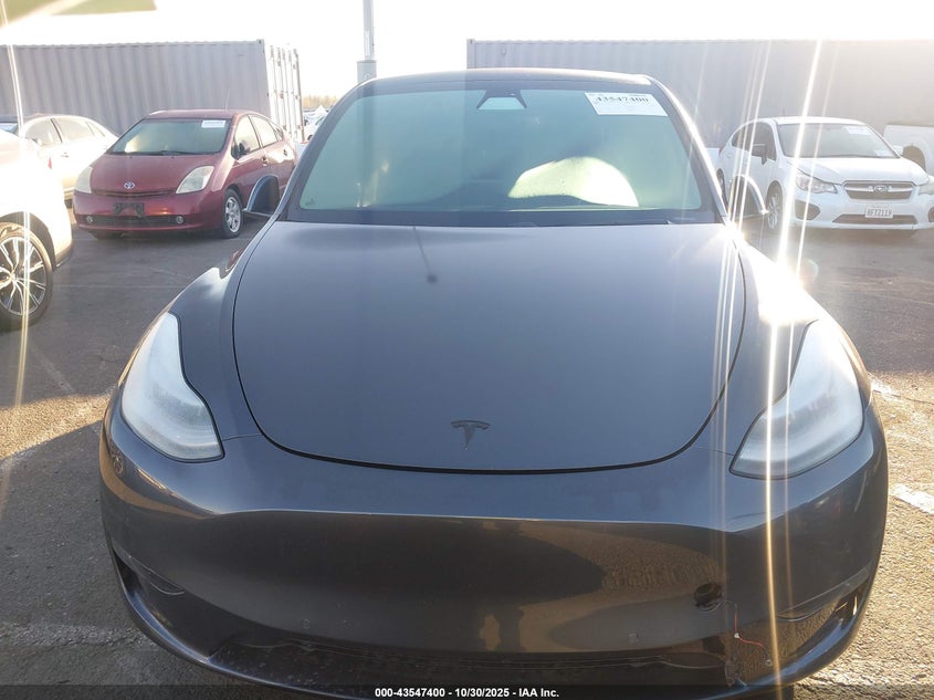 2020 Tesla Model Y Long Range Dual Motor All-Wheel Drive VIN: 5YJYGDEE4LF011180 Lot: 43547400