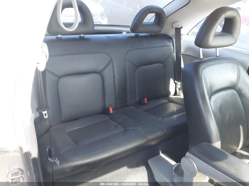 2000 Volkswagen New Beetle Glx VIN: 3VWDD21C5YM478415 Lot: 43547462