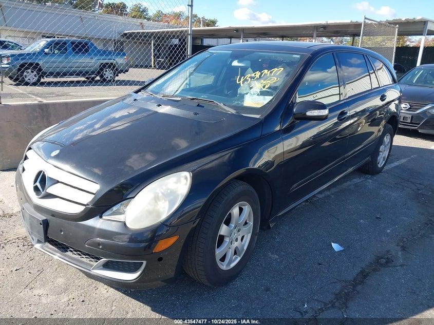 2006 Mercedes-Benz R 350 4Matic black suv gasoline 4JGCB65E96A006084 photo #3