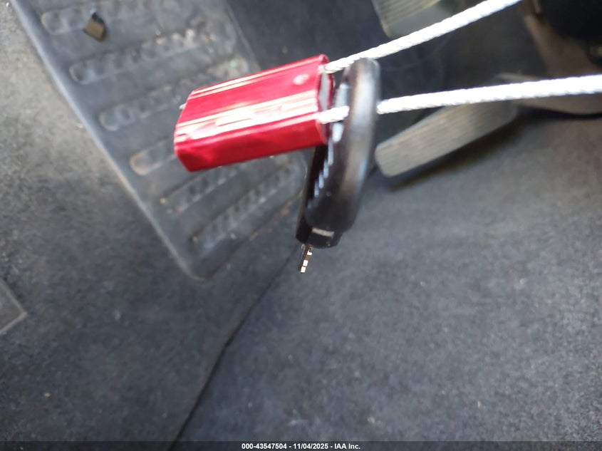 2010 Chrysler 300C Hemi VIN: 2C3CA6CT3AH114840 Lot: 43547504