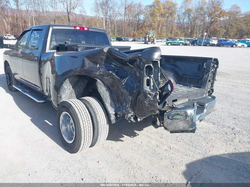 2022 Ram 3500 Tradesman 4X2 8' Box VIN: 3C63RPGLXNG319959 Lot: 43547624