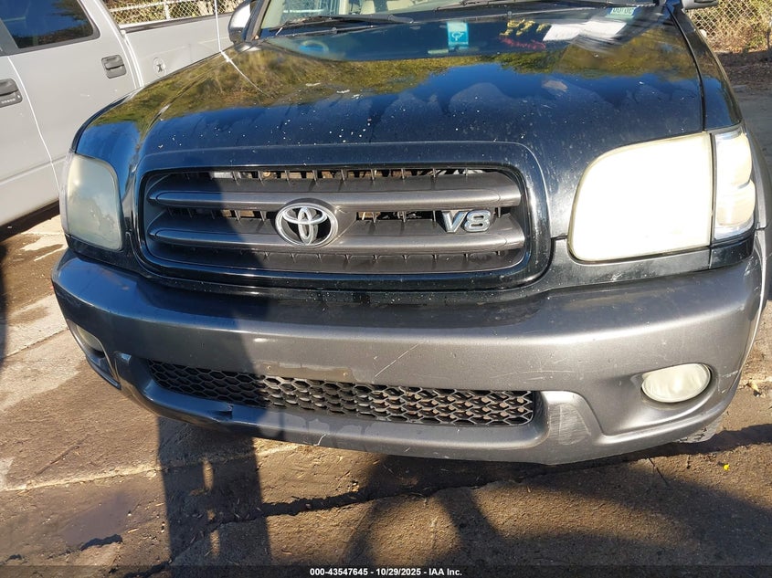 2004 Toyota Sequoia Sr5 V8 VIN: 5TDZT34A64S208079 Lot: 43547645